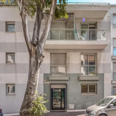 شقة Les Allees Du Cap-2 By Interhome