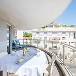 Les Allees Du Cap-2 By Interhome Lägenhet *