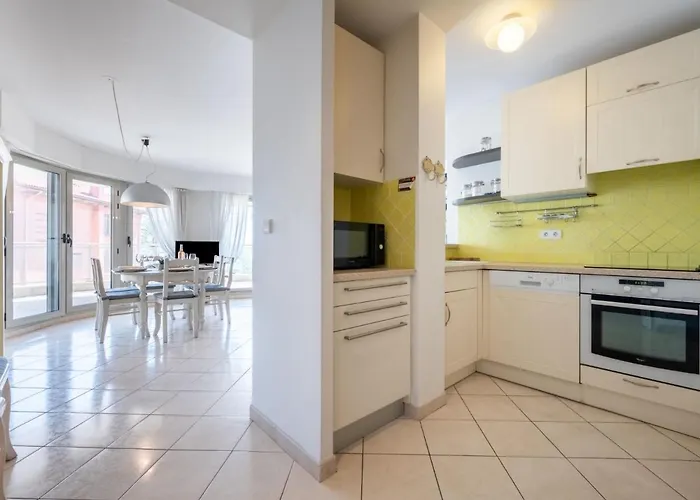 Appartement Les Allees Du Cap-2 By Interhome