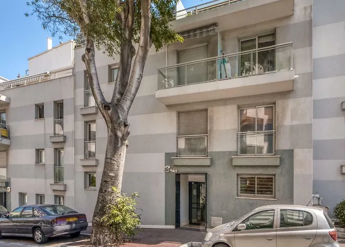 Les Allees Du Cap-2 By Interhome *